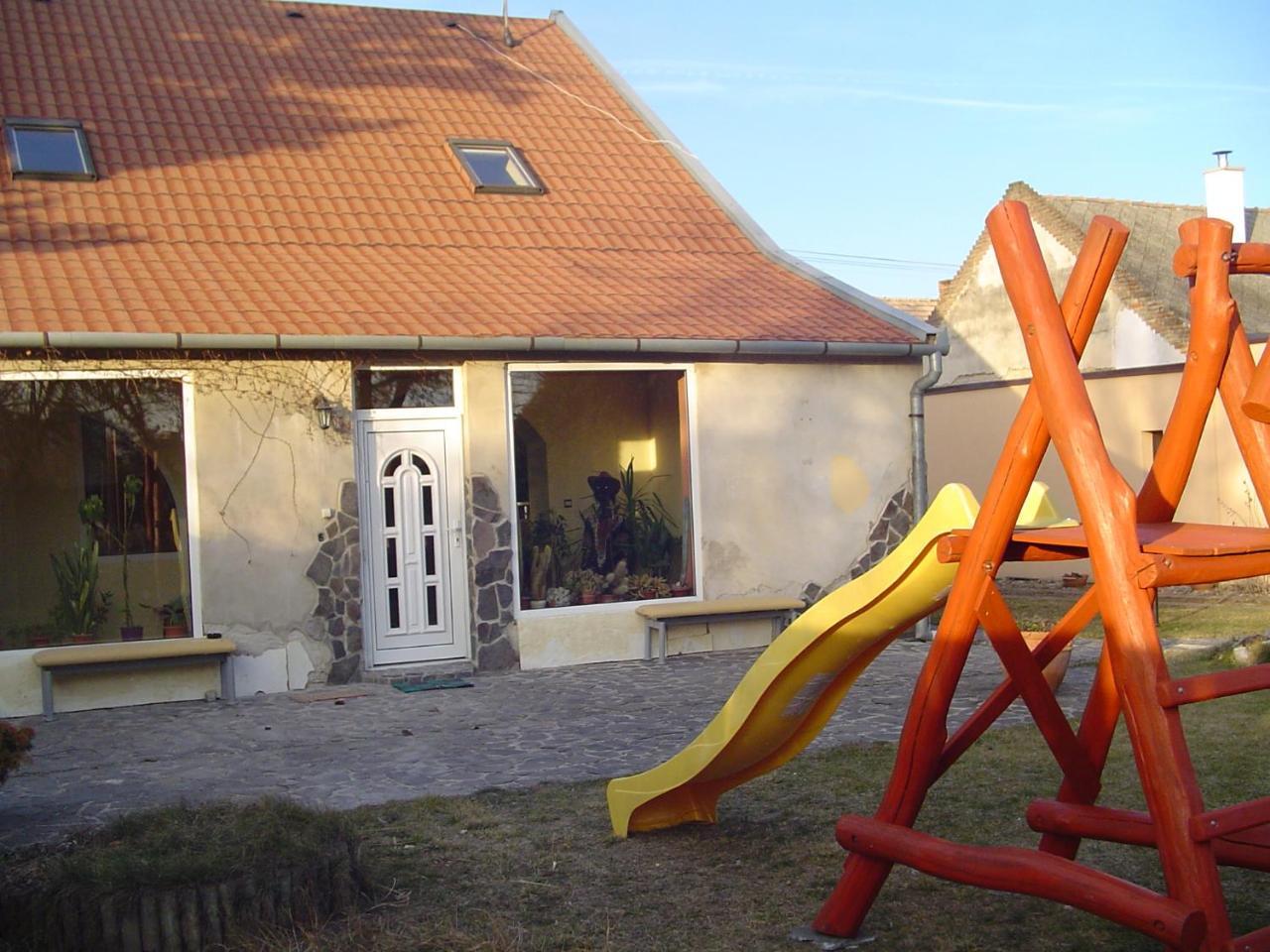Villa Ametyst Štúrovo Eksteriør billede