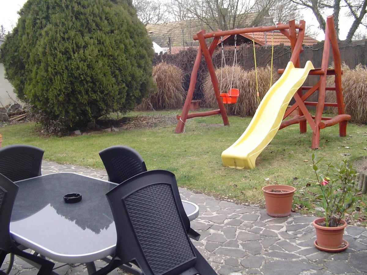 Villa Ametyst Štúrovo Eksteriør billede